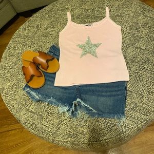 Beautiful pink sweater tank with sewn on ⭐️